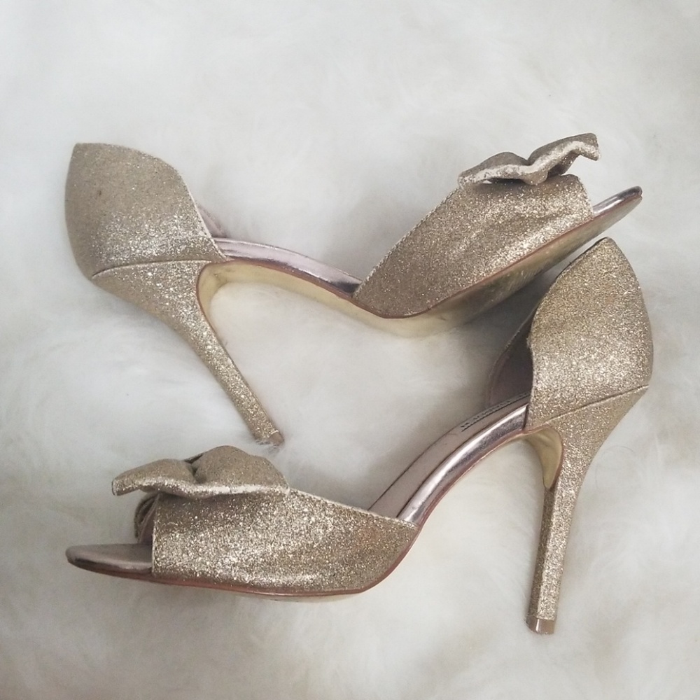 Heels - Picture 4 of 8